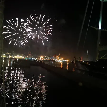 Bed And Boat Holiday