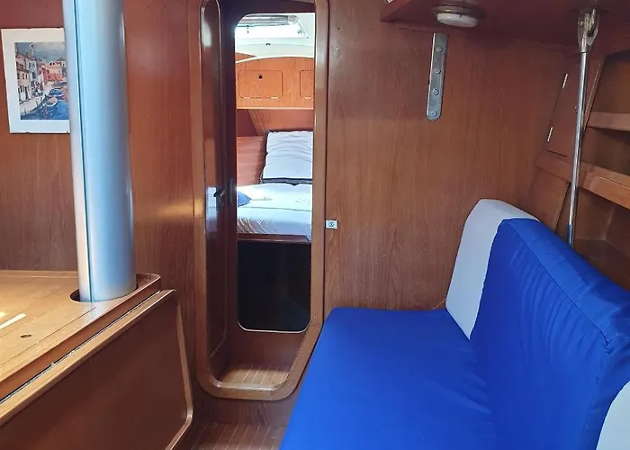 Botel Bed And Boat Holiday