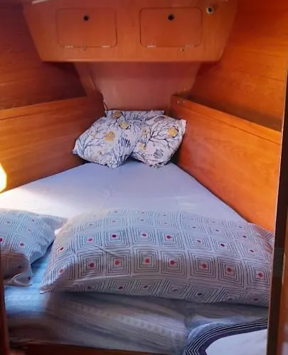 Bed And Boat Holiday Botel La Spezia